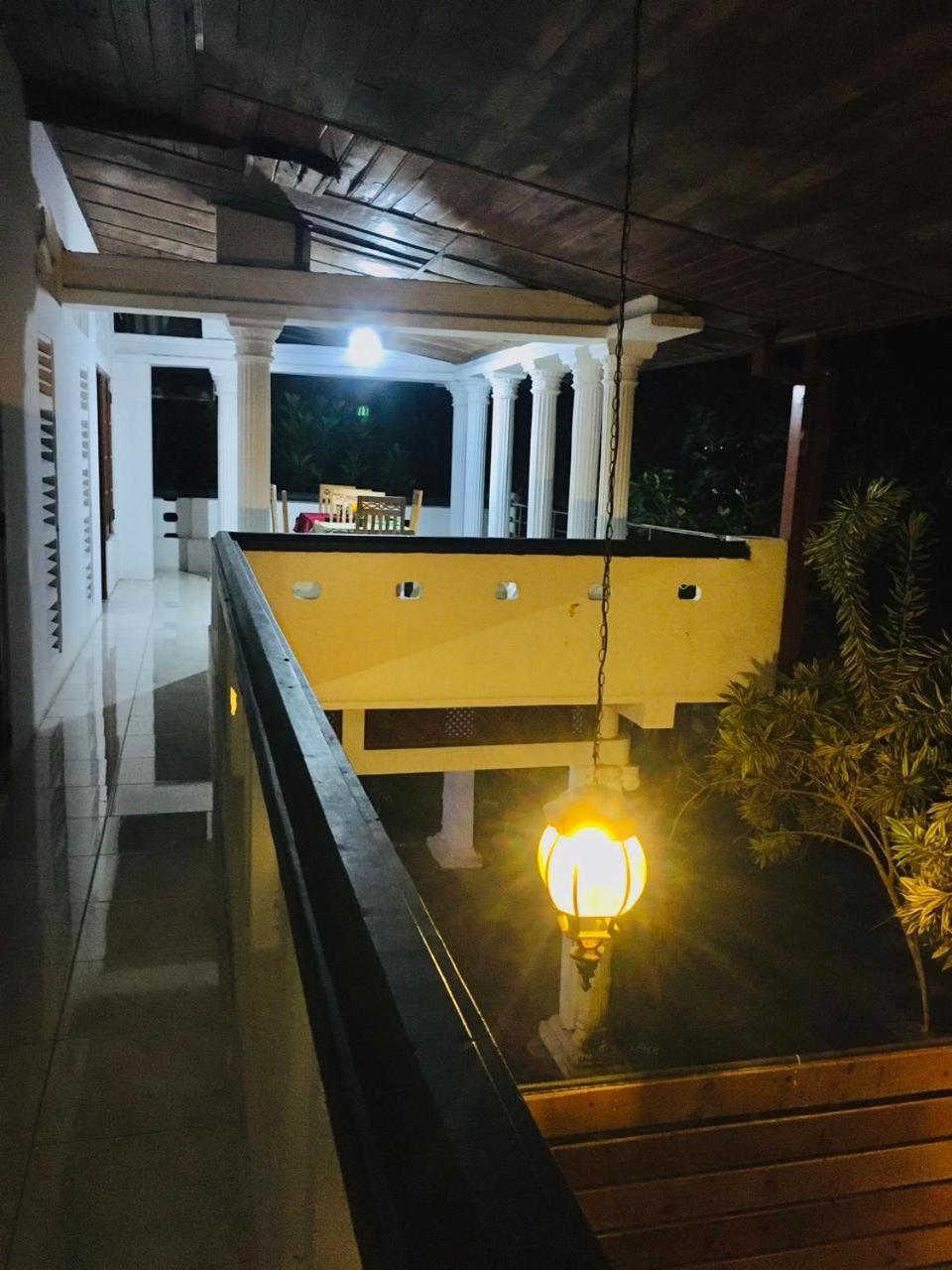 Aura City Hostel Anurâdhapura Extérieur photo